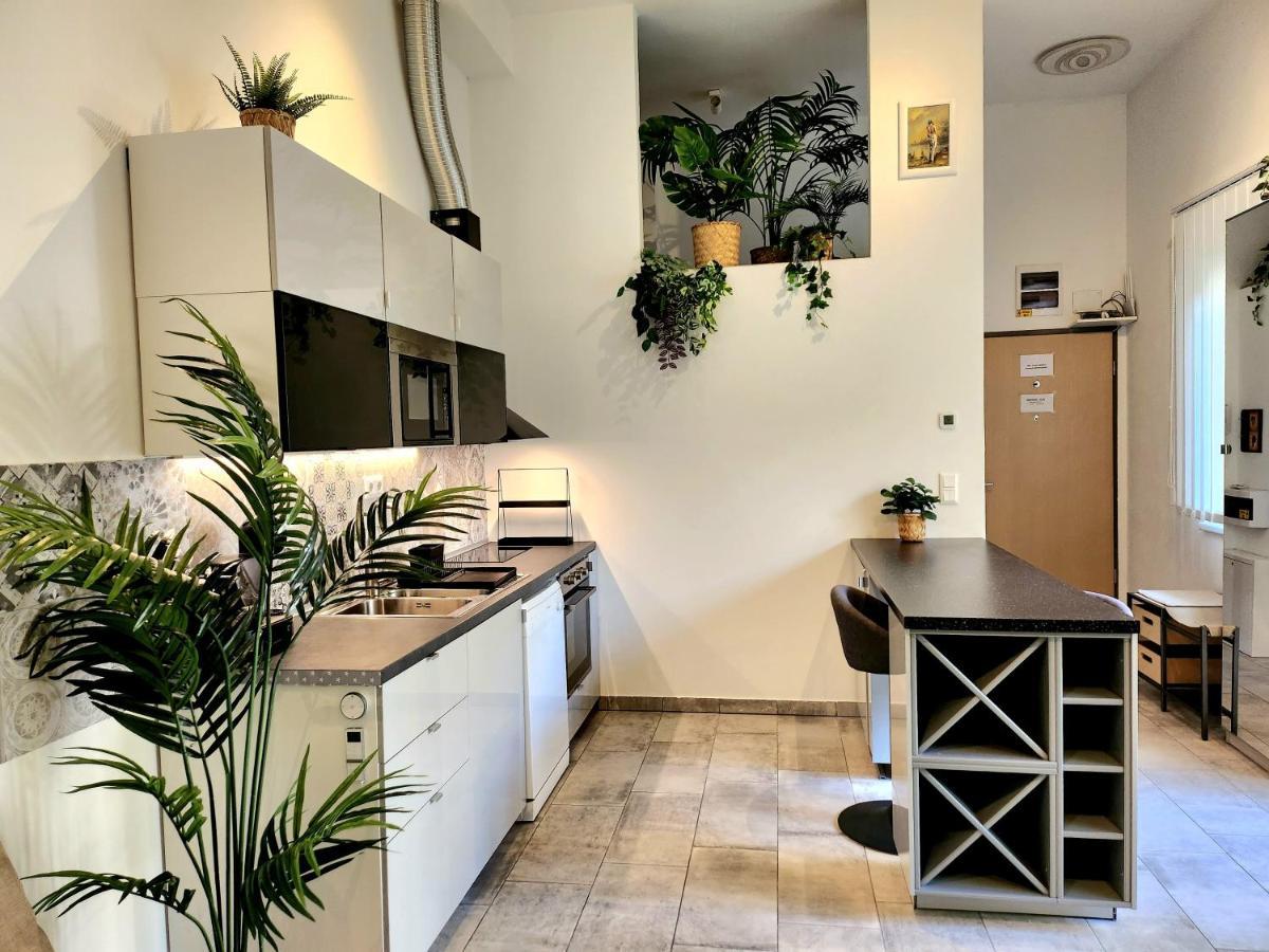 S18 "Garden In The City" Apartment Budapest Exteriör bild