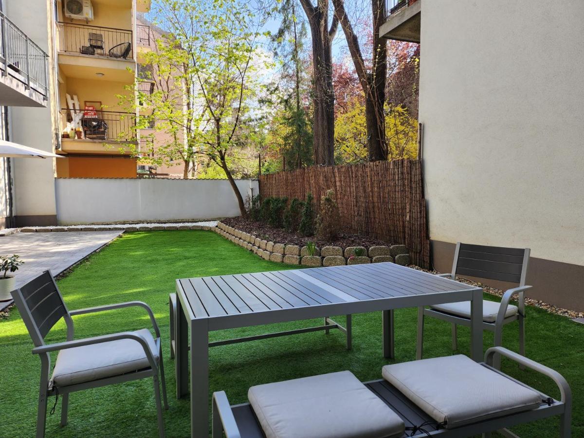 S18 "Garden In The City" Apartment Budapest Exteriör bild
